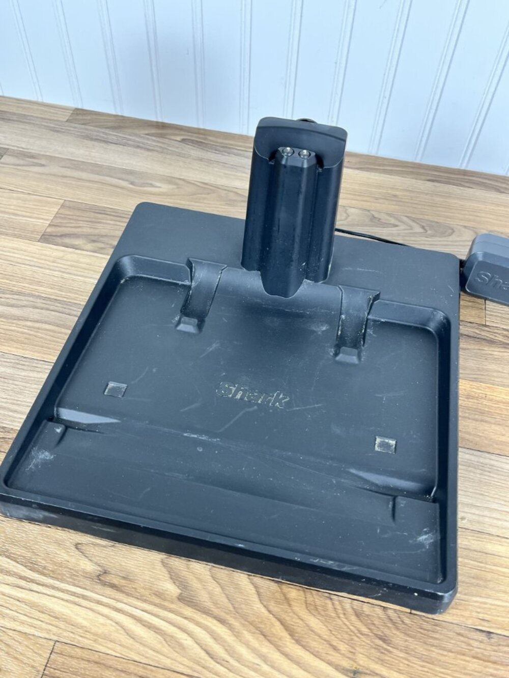 OEM Shark HydroVac XL WD200 WD201 WD260 WD261 Charging Dock Tray Base - Picture 6 of 10